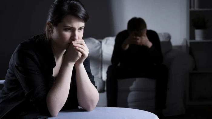 Wie man einen Betrüger erkennt: 8 Anzeichen